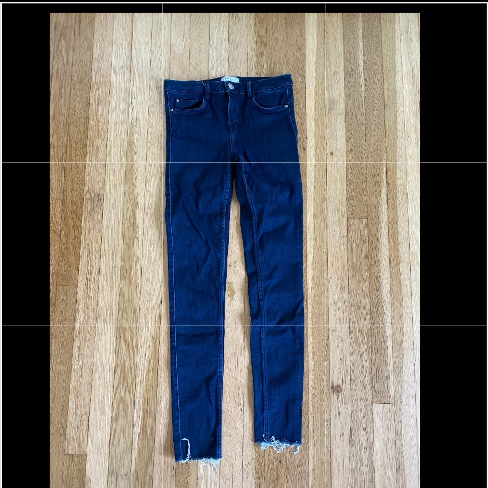 Zara High Rise Super Skinny Soft Cigarette Destroyed Frayed Jeans